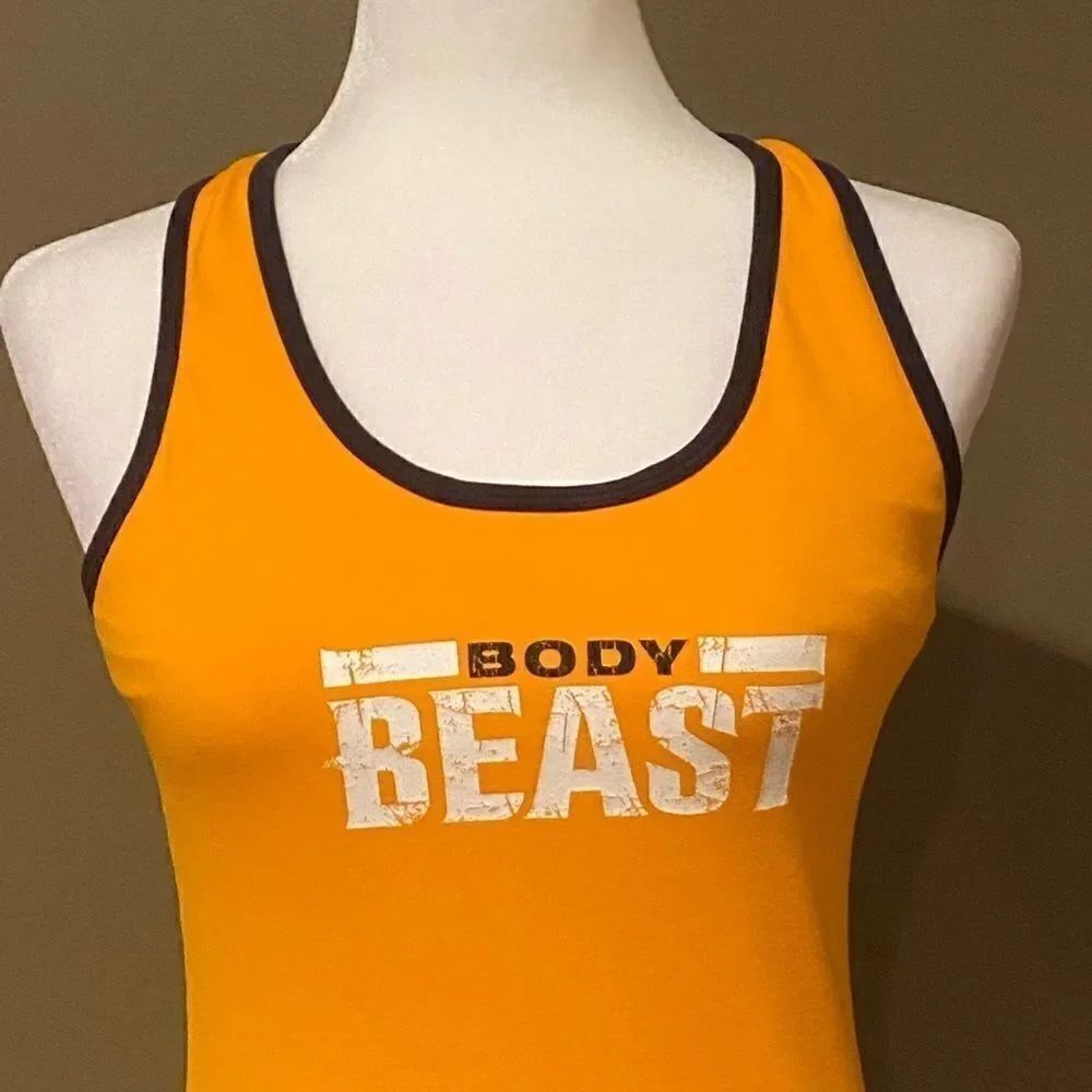 Beach Body Tank Top Size Medium - Picture 4 of 12